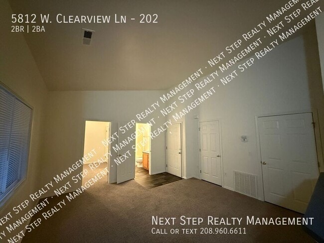 Photo - 5812 W Clearview Ln Unit 202
