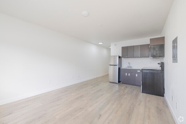 Studio, 1BA - 360SF - Kitchen/Living Room