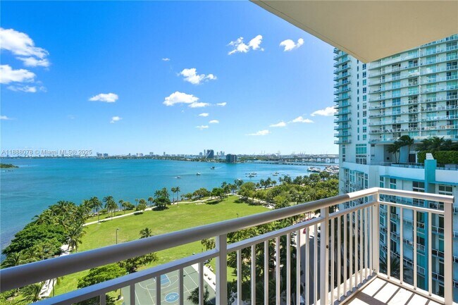 Building Photo - 2000 N Bayshore Dr Unit 1410