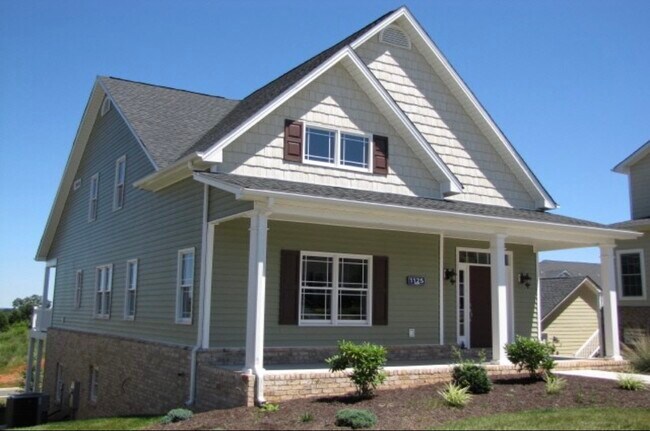 Photo - 1125 Cranberry Ct