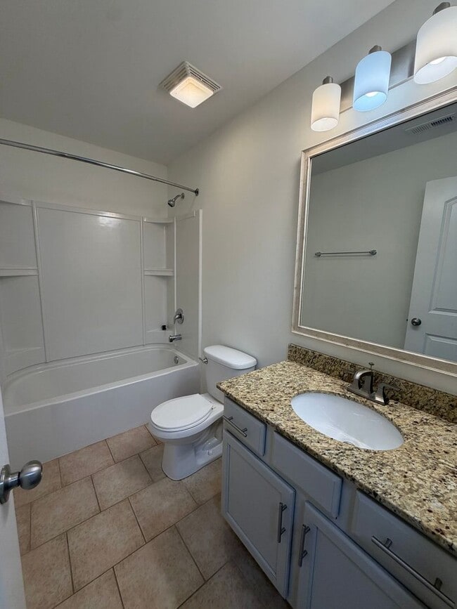 1049 Ellis Pond Dr