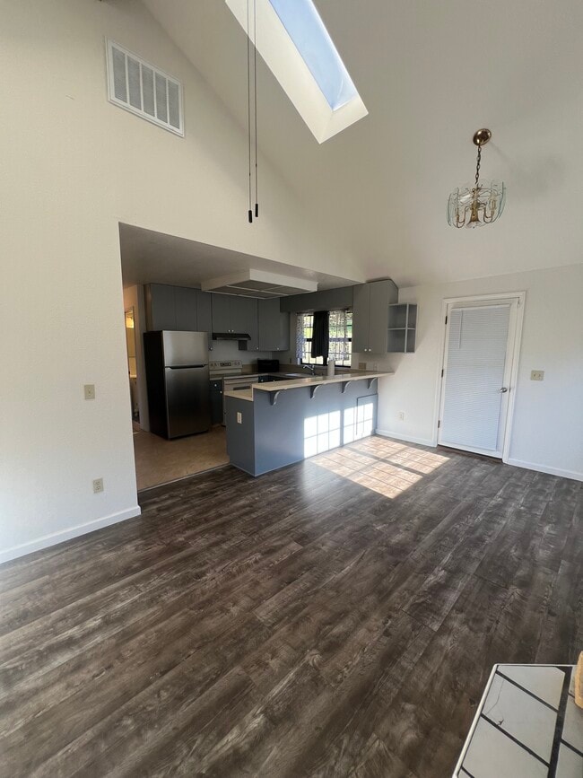 Photo - 190 Aromas Rd Unidad A