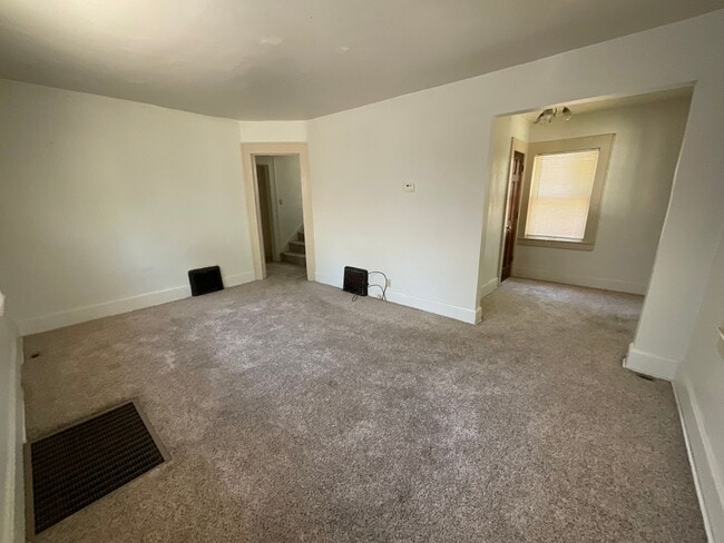 Photo - COLLEGE PRE-LEASING