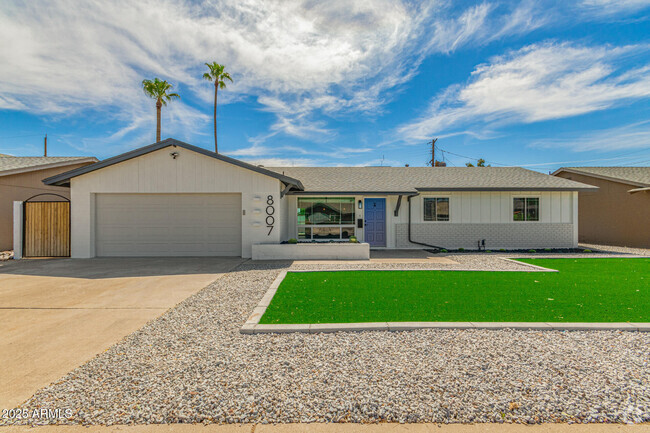 Building Photo - 8007 E Hubbell St Rental