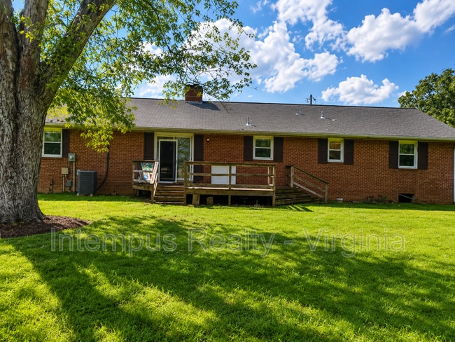 227 Spring Knoll Cir