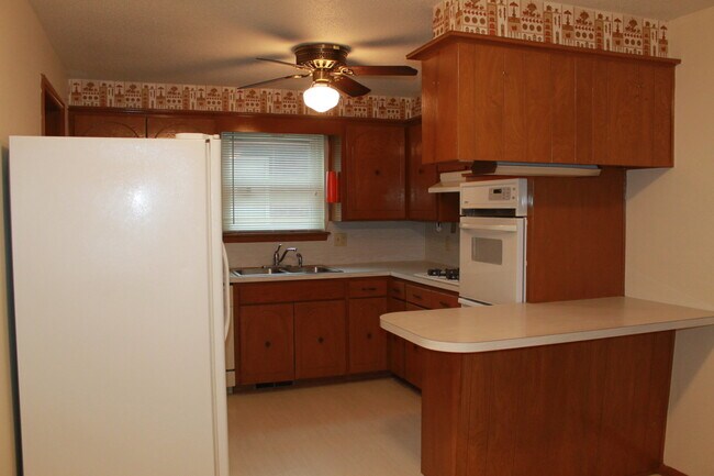 Photo - Fresh, Clean, Updated!