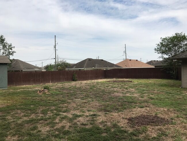 Photo - 5660 Springfield Cir W