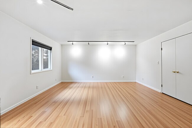 Photo - 700 10th St Unit 1