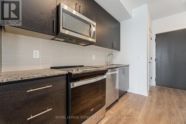 Photo - 345 Wheat Boom Dr. Unité 801