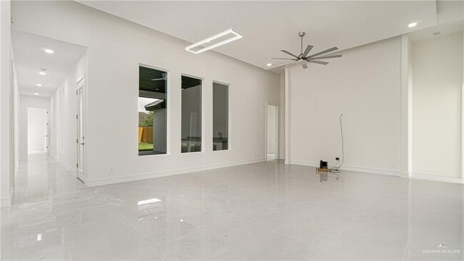 Photo - 19 Villa Centenario Dr