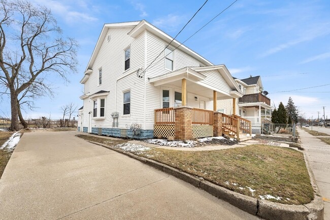 1754 Godfrey Ave SW