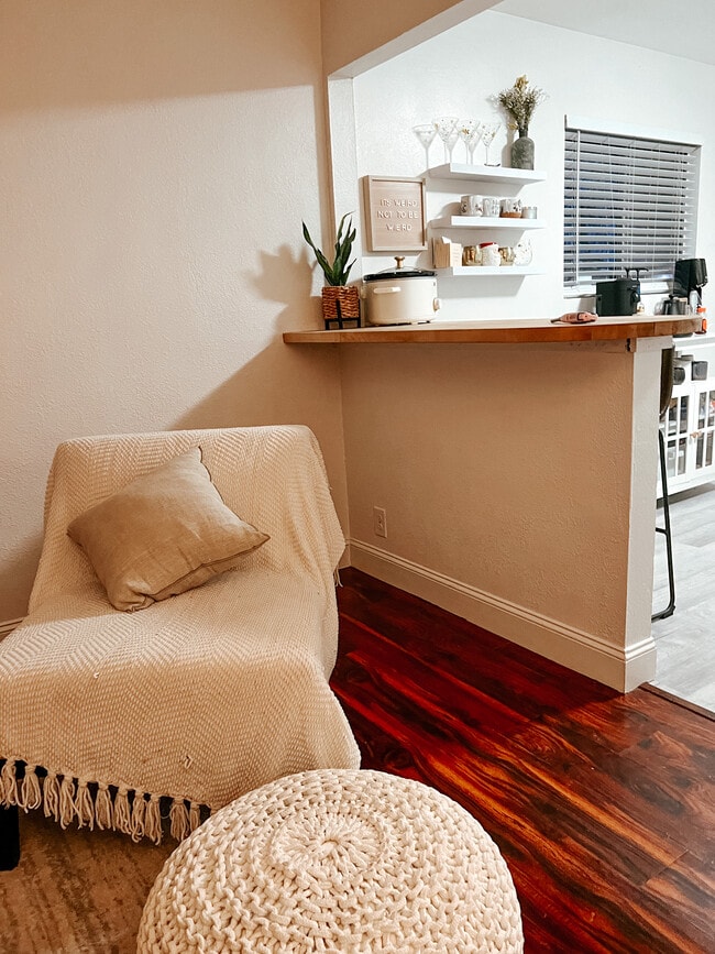 Photo - 805 Minnewawa Ave