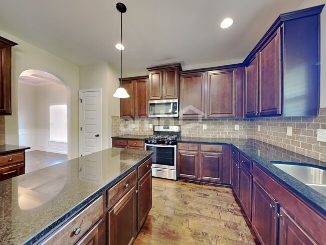 Photo - 137 Border Ave