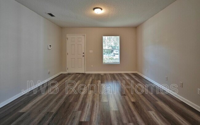 Photo - 2353 Johnson Ave