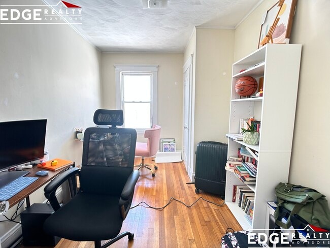 Photo - 292 Foster St Unidad 2
