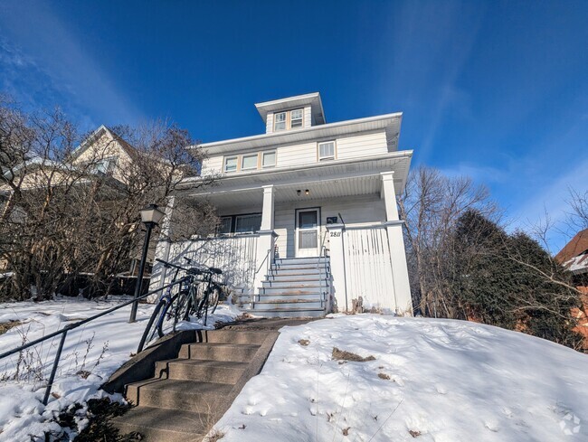 Building Photo - 2811 Wellington St Unit 2 Rental