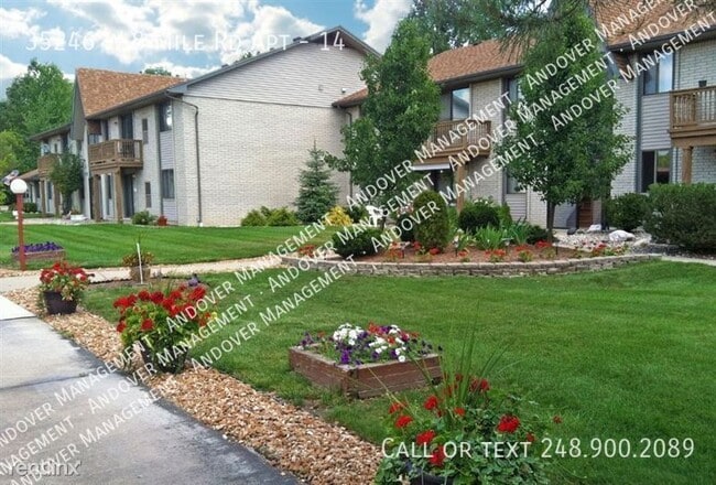 35246 W 8 Mile Rd Unidad 14