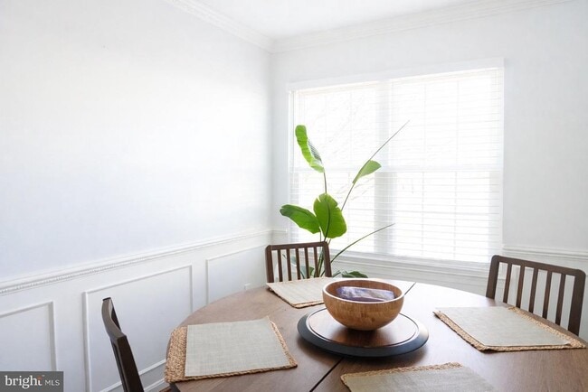 Photo - 13998 New Braddock Rd