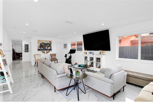 Photo - 2035 SW 58th Ct