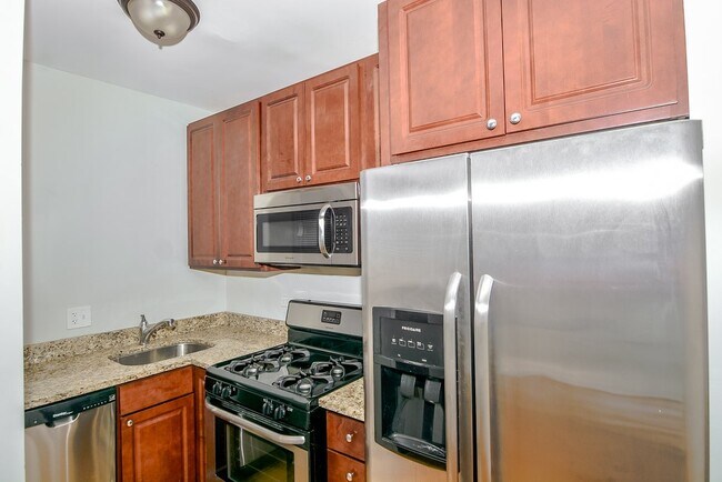 Photo - 2111 W Ainslie St Unit N2