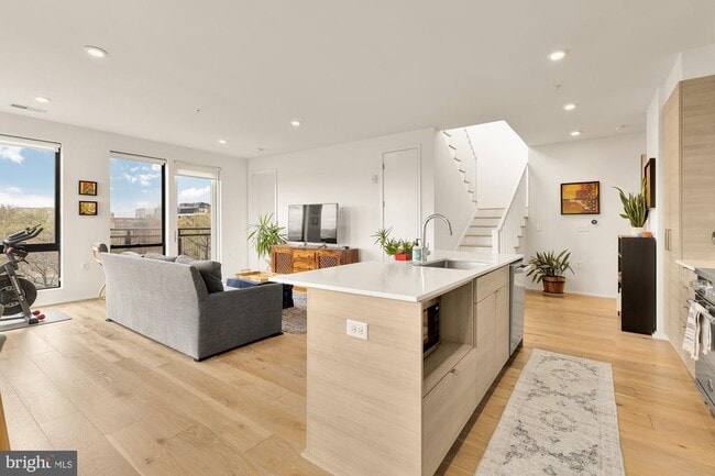 Photo - 1550 11th St NW Unit 401