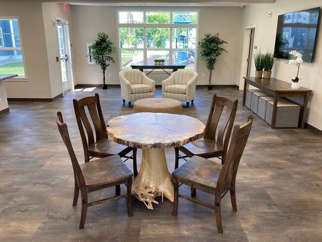 Photo - LaRose Gardens