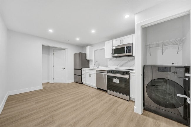 Photo - 92 Willow St Unit 2