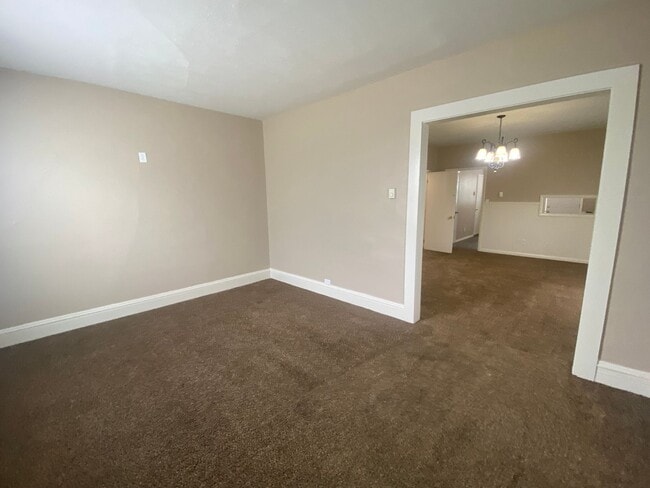 Photo - 2730 Chestnut St
