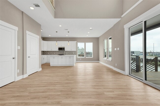 Photo - 28 Cmdr. Runco Ln