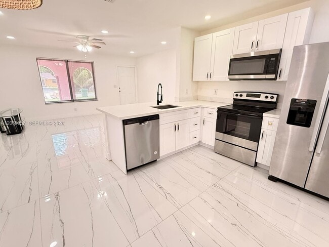 Photo - 4088 SW 51st St Unit A