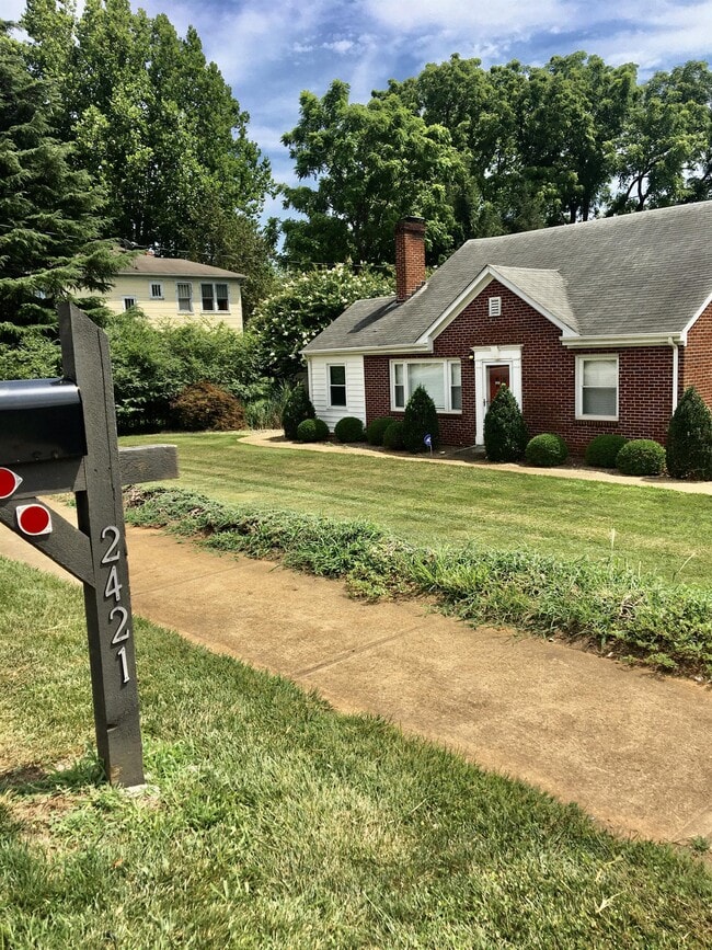 Photo - 2421 Old Forest Rd
