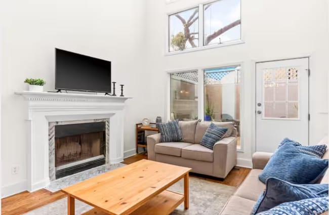 Photo - 29 S Front St Unit B