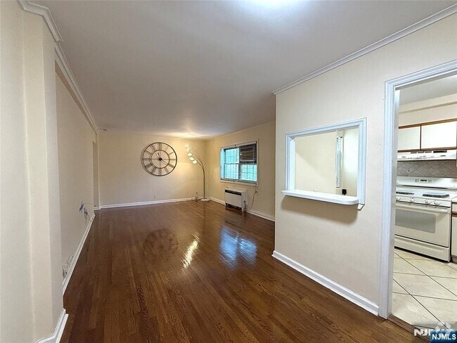 Building Photo - 420 Fairview Ave Unit 5C Rental