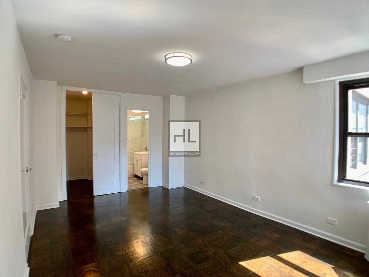 Photo - E 16 ST Unidad 17G