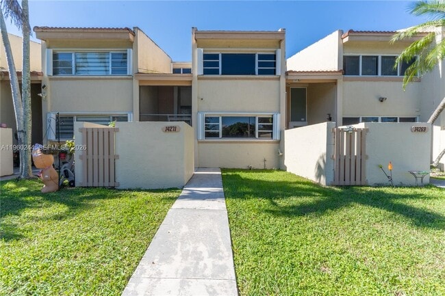 Building Photo - 14271 Kendale Lakes Cir