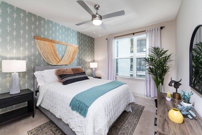 Photo - Fifteen15 South Lamar Apartments