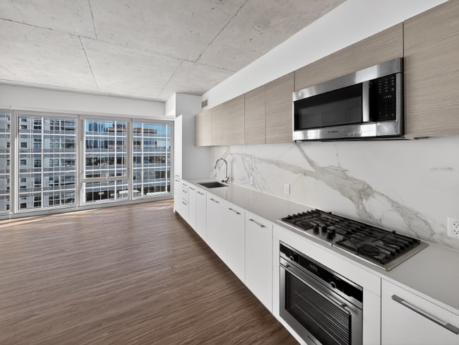 Photo - 167 N Desplaines St Unidad 1210