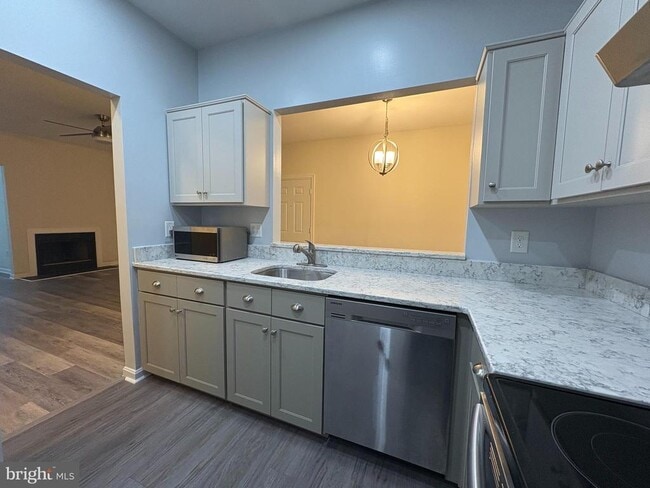 Photo - 606 Moonglow Rd Unit 103