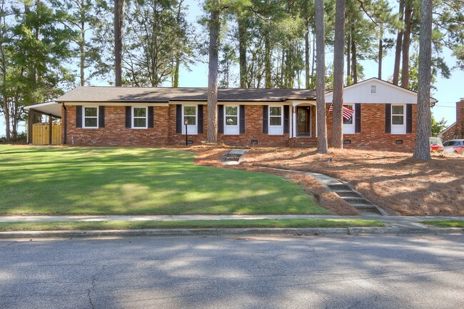 Building Photo - 226 Thread Needle Rd E