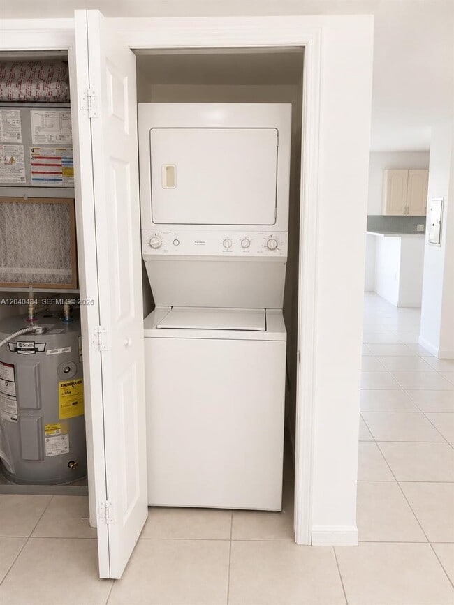 Photo - 2931 SE 12th Rd Unidad 106-55