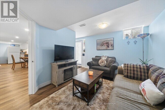 Photo - 16 Rushbrooke Way