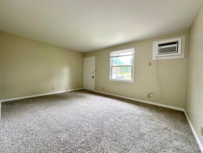 Photo - 1906 Batts Ln Unit A