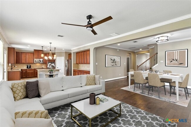 Photo - 319 Hunters Hill Dr