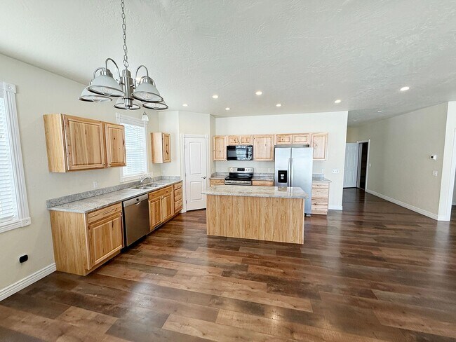 Photo - Sigle Family in East Valley