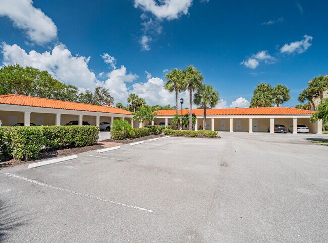 5060 Harmony Cir Unit 105