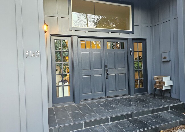3 Bedrooms, 2 Baths Remodeled Encino Home ... - 3 Bedrooms, 2 Baths Remodeled Encino Home ...