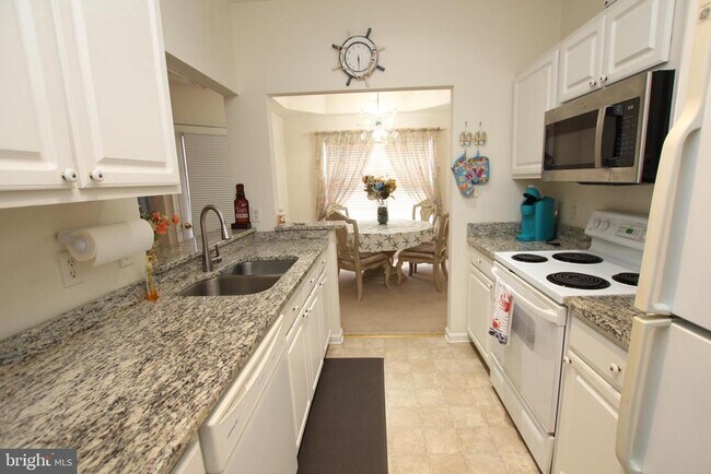 Photo - 100 Cascade Ln Unit 110