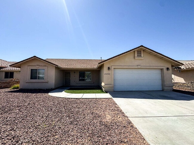 Building Photo - "Well-Kept 3 Bedroom 2 bathroom Villa Chap... Rental