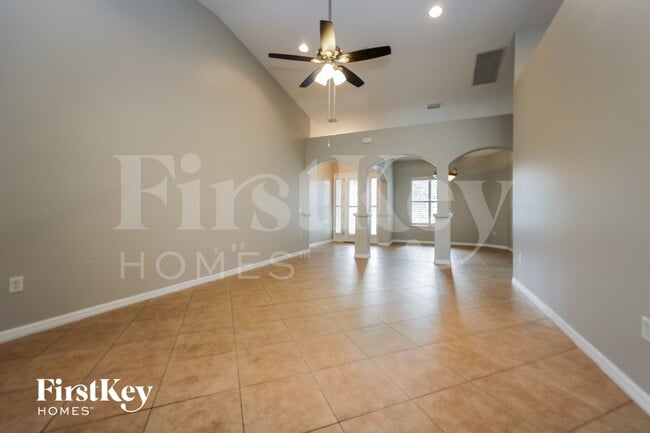 Photo - 10139 Yonaomi Cir