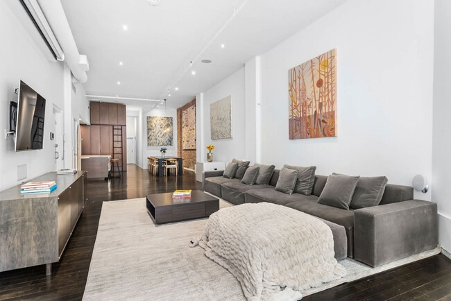Photo - 20 E 17th St Unidad SI ID1256826P